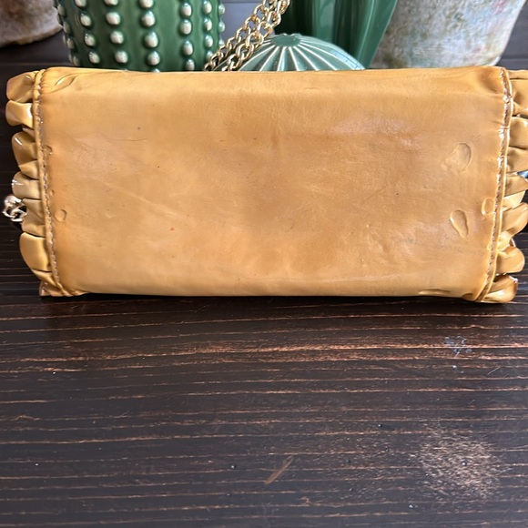 Yellow Miu Miu Vernice Ruches rare wallet - Picture 7 of 10